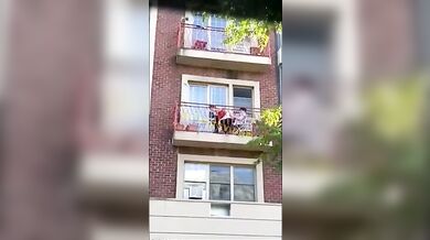 【极品稀缺大开眼界】精彩公共场所啪啪被偷拍最强刺激性爱甄选学校小情侣做爱被偷拍 酒吧厕所骑乘做爱